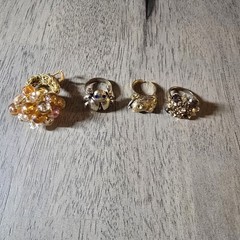 VINTAGE ASSORTED JEWELRY LOT / 24 Pieces
