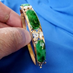 Original EARTH MINED Imperial Jadeite JADE Diamond Deco Bangle Bracelet 18K GOLD