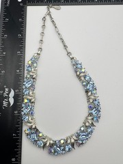 Vintage Lisner Necklace Blue Aurora Borealis AB Rhinestone Leaf Choker READ