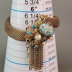 Vintage Mesh Wrap Bracelet Blue Glass Confetti Cabochon Gold Tone Tassel 6.75″