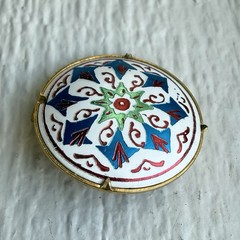 Vintage Metallic Enamel Trombone Clasp Geometric Pattern Gold Tone Brooch Pin