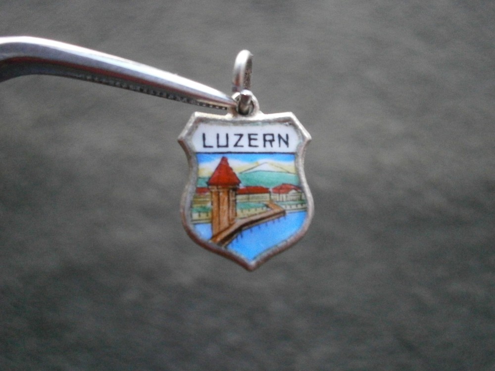 Lucerne Switzerland Vintage 800 Silver Enamel Travel Shield Bracelet Charm 1.1g