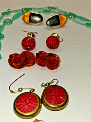 Nice Group Of Vintage Plastic Jewelry Carved Marbled Bakelite Earrings & Others