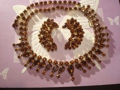 GORGEOUS Vintage SET AMBER RHINESTONES NECKLACE AND EARRINGS PRONGS PERFECT