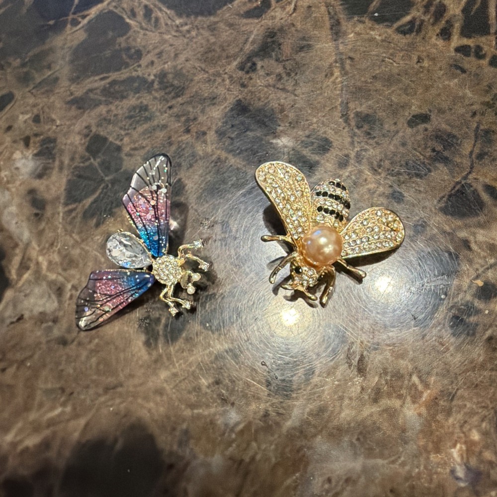 Set of 2 Bee Brooches Rhinestone Pearl Crystal Insect Gold Tone Statement
