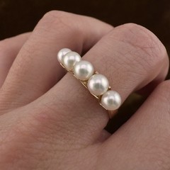 Classic Vintage 14K Yellow Gold Five Stone Pearl Ring 4.4mm Size 6.25