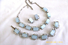 VINTAGE CORO POWDER BLUE MOONGLOW THERMOSET NECKLACE BRACELET EARRINGS SET