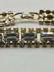 Vintage Estate Gold Tone Clear Rhinestone Fold Over Clasp Bracelet 7”