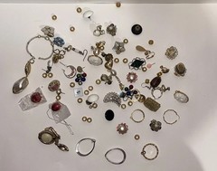 Vintage Costume Jewelry Lot 2 lbs Necklaces Bracelets Earrings Craft Wear Repair