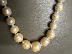 Vintage Carol Lee Carolee Faux Pearl Necklace Box Clasp Round Metal Rhinestones