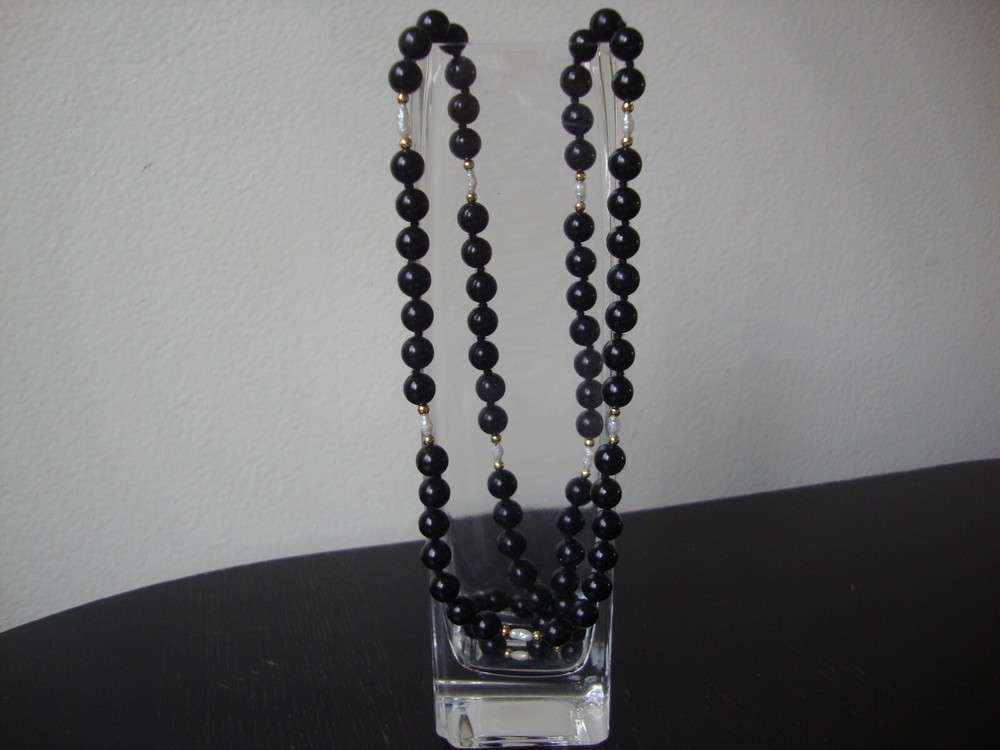 VINTAGE 1970s ‘BEAD MEDLEY’ RICE PEARL BLACK ONYX 30″ ENDLESS BEAD NECKLACE