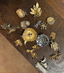 Vintage Pin Brooch Jewelry Lot 15 Piece Assorted Brooches Rhinestones Crystals