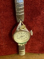 Vintage Benrus Women’s Watch Diamond AccentsStretch Windup RUNS 2490 550 Ladies