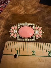 Vintage 1995 Elizabeth Taylor for Avon brooch pin pink cabochon with rhinestones