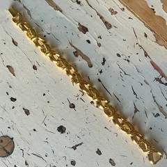 Napier Gold Tone Interlocking Loop Link Bracelet 8 Inch Fold Over Clasp Signed