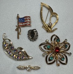Vintage Coro, Brooks & Unbranded Brooch Lot of 6 Gold Tone Crystals Rhinestones