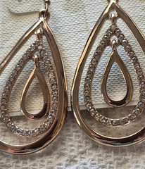 Anne Klein Vintage Earrings Gold plate crystal 3 teardrop dangle pierced