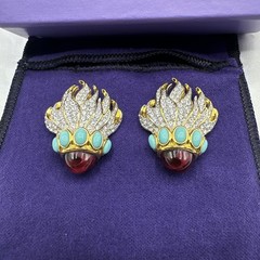 NWOT ‘94 Eternal Flame Elizabeth Taylor for Avon Clip on Earrings. Box /Dust Bag