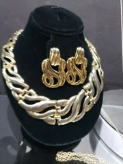 Large lot collection 1970-80s Unsigned Sarah Coventry Jewelry Necklaces earrings