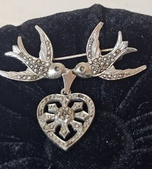 Sterling SILVER & Marcasite Love Birds Brooch w/ Dangle Heart