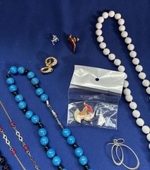Large Mix Costume Jewelry Lot 30+ Pieces