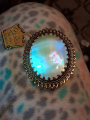 VINTAGE LRG 2 IN. X 1 + INCH M. O. Pearl Brooch FRAMED IN GOLD West GERMANY