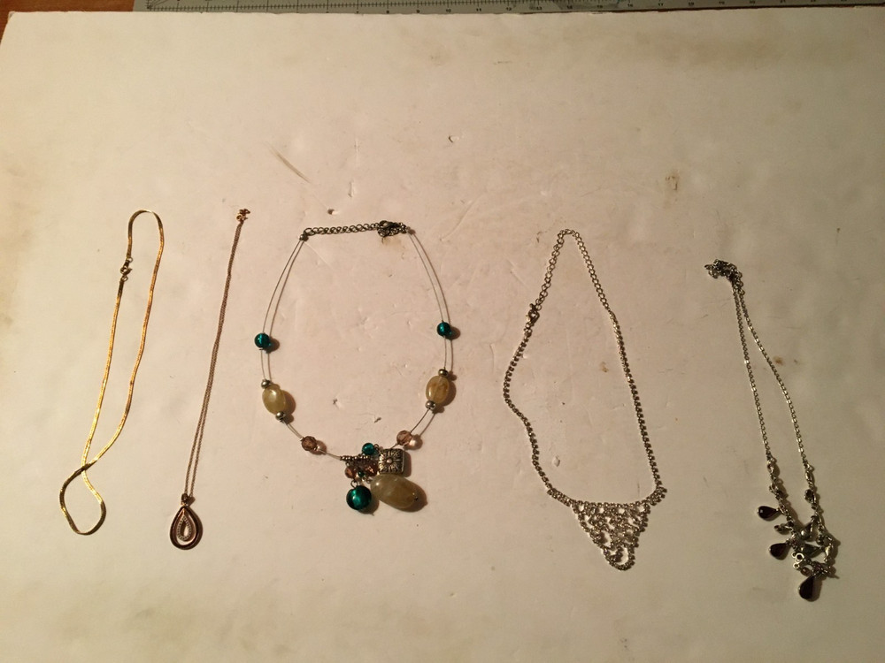 Costume Jewlery LOT OF BRACELETS,NECKLACE,AND EARRINGS MOSTLY FOR WOMAN