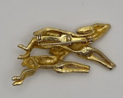 Deer & Fawn Mom & Baby Leaping Pin Jumping Gazelle Vintage Animal Brooch Gold Tn