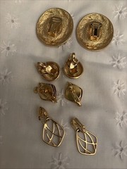 Lot of 4 Vintage Clip, Screw Back Earrings, Lisner, Trifari,Napier, David GRAU