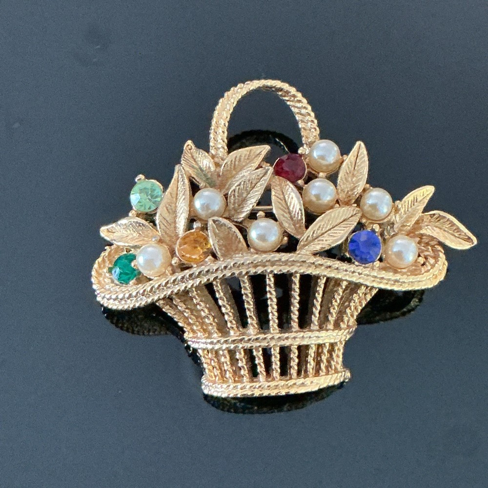 Vtg Gold Tone Flower Basket Brooch Pearl Multicolor Rhinestones Signed Gerry’s