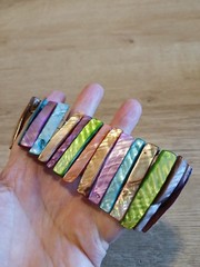 Vintage Bracelet Shell of Pearl Stretch Multi Color Rainbow