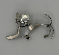 Vintage Beaucraft Sterling Silver Kitty Cat Pin, Good Condition