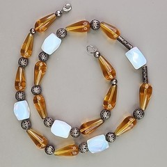 Vintage Glass Beaded Necklace Opalite Brown Teardrop 19″