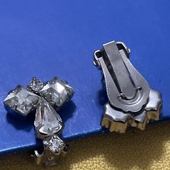 Vintage Clear Rhinestone Clip On Earrings Silver Tone 0.6 Inch