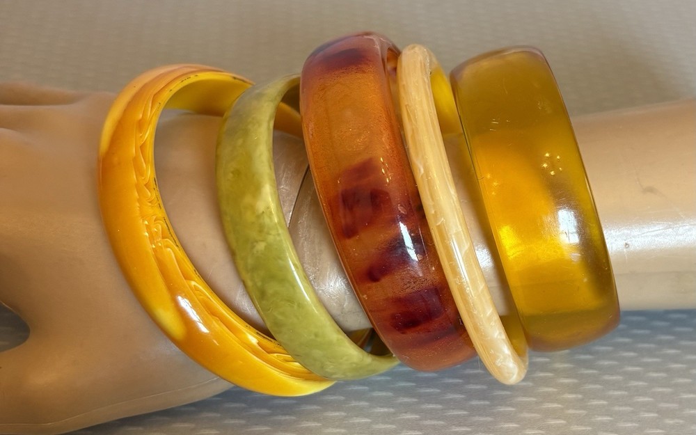 Vintage Lucite Plastic Bangle Lot 5 That I Really Hoped Were Bakelite But Not