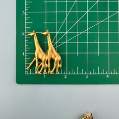 Vintage Animal Brooch Pin Lot Gold Tone Elephant Giraffe Lion Zebra Noahs Ark