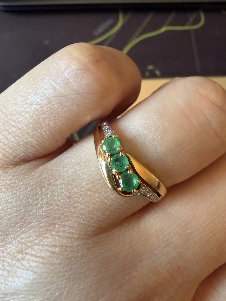 Sweden vintage 18k Emerald Diamond Ring