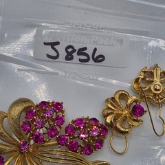 Vintage Lisner Gold Tone Fuchsia Pink Rhinestone Floral Brooch and Earring Set