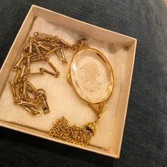 Vintage Reed Barton Glass Cameo Intaglio Tassel Pendant Necklace Gold Tone W Box