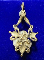 English 9ct Gold Pearl Lavalier Pendant 375 Edwardian Art Deco Style