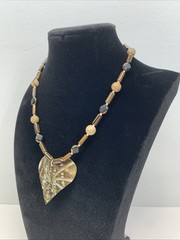 Vintage Mother of Pearl Heart Pendant Necklace & Earrings Set Beach Vacation