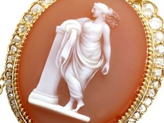 Hardstone and 0.68 Ct Diamond 18k Yellow Gold Cameo Brooch – Antique Circa 1880