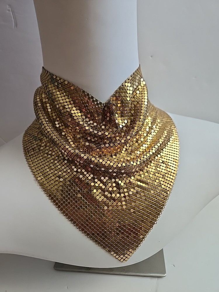 Vtg 1970’s 80s Gold Tone Mesh Cowl Bib Necklace Small