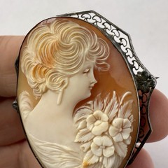 Antique Sterling Silver Carved Shell Victorian Lady Portrait Cameo Brooch Pin