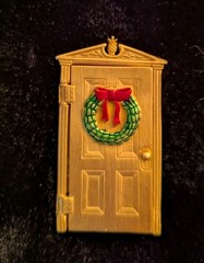 Christmas Door JJ Jonette Vintage Brooch Pin Hinged Holiday Gold Opens