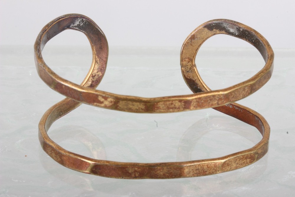 LUCKY BRAND BRASS CUT OUT DESIGN CUFF BRACELET FASHION SIGNED 6874B