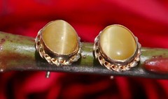 14k yellow gold stud earrings 2.30ct natural cat’s eye chrysoberyl 1.5gr