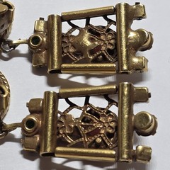 Vintage Possible Schreiner Juliana D&E Clip On Earrings Moroccan Matrix VGC