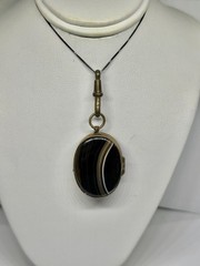 Victorian Double Sided Oval Banded Agate & Agate Locket Pendant Necklace 18”