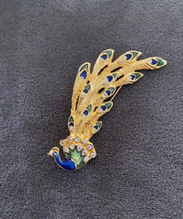 Vintage Peacock Brooch Enamal And Rhinestones Blue Green Gold Tone 2.5 in